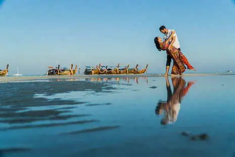 koh phi phi wedding, honeymoon and family photographer