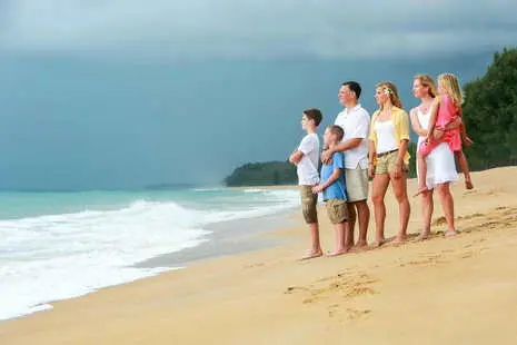 family, maternity photographer service in koh Lanta and Phi Phi islands